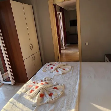 Antas Deluxe Aparts Lägenhet