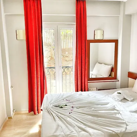 Antas Deluxe Aparts *